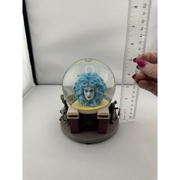 Disney "Madame Leota" Snow Globe from the Haunted Mansion Parks Exclusive - Picture 9 of 10